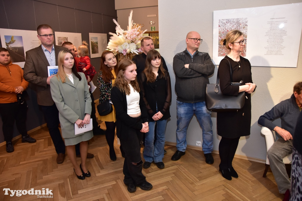 Wystawa w TOK-u: Kwiaty. Fotografia i poezja