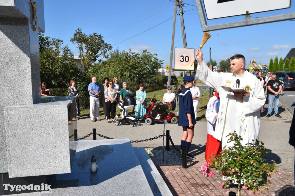 Żalno. Uroczyste odsłonięcie pomnika