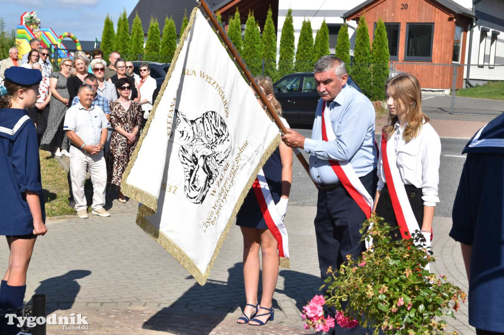 Żalno. Uroczyste odsłonięcie pomnika