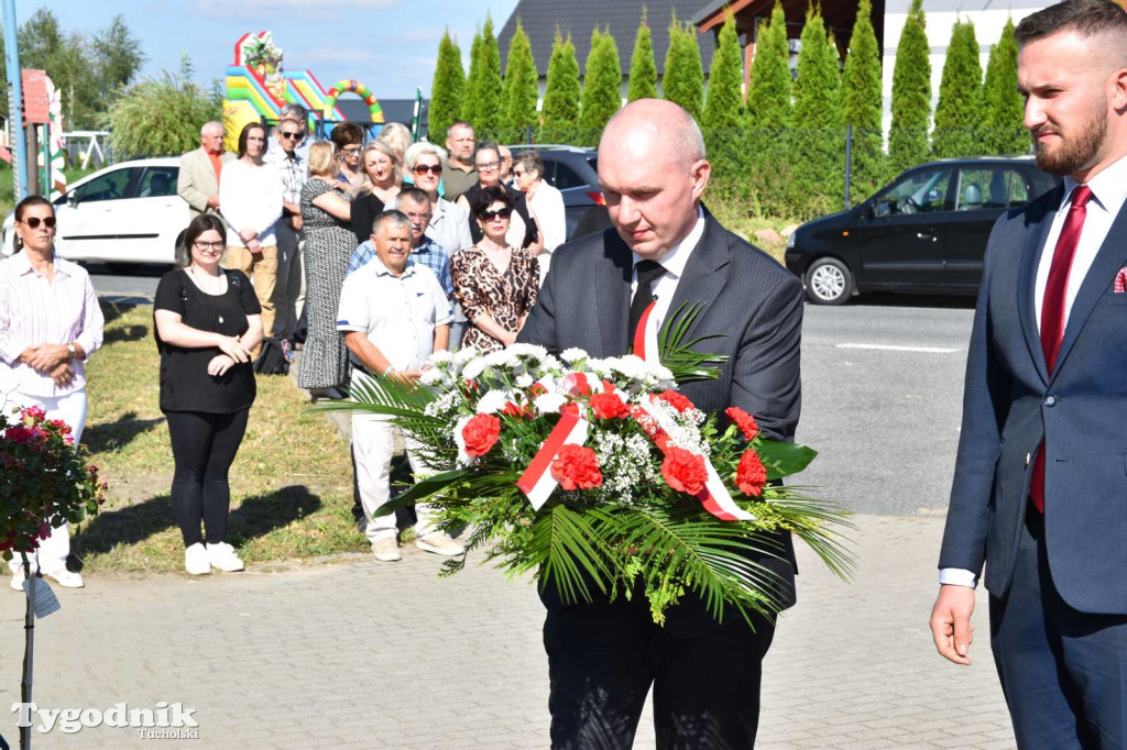 Żalno. Uroczyste odsłonięcie pomnika