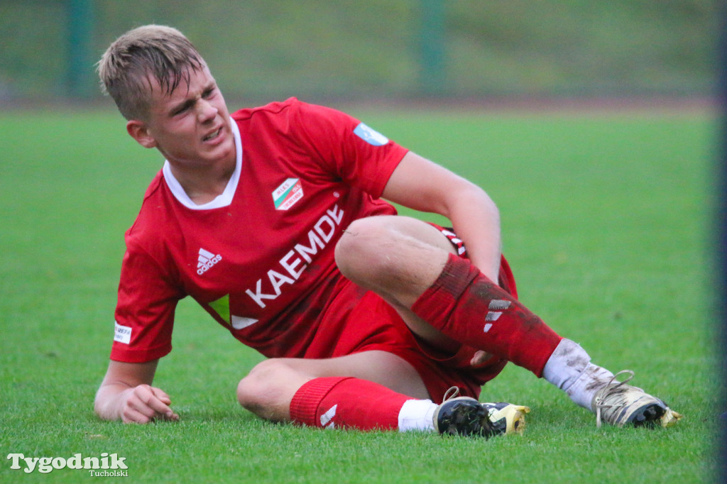 Klasa A: Tucholanka Kaemde Tuchola - Gwiazda Bydgoszcz 4:2 (1:0). Bramki: Orzechowski (10,50,83), Galiński (71)