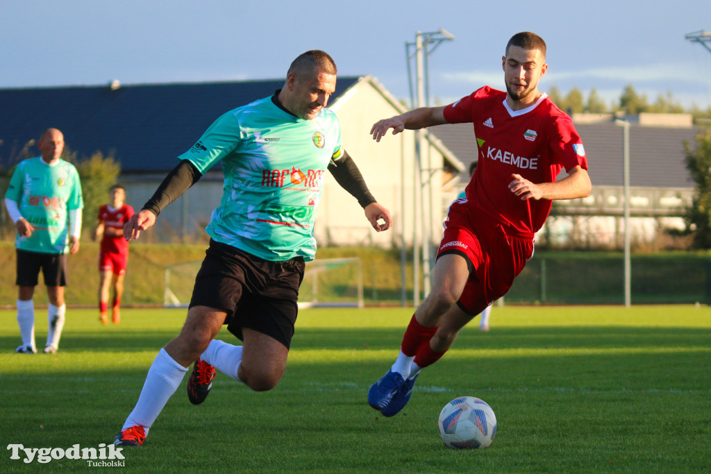 Klasa A: Tucholanka Kaemde Tuchola - Piaski Bydgoszcz 4:2 (2:2).