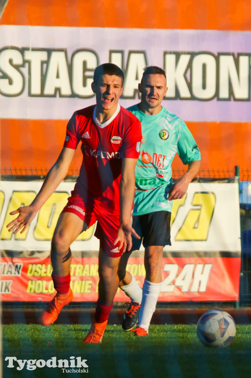 Klasa A: Tucholanka Kaemde Tuchola - Piaski Bydgoszcz 4:2 (2:2).
