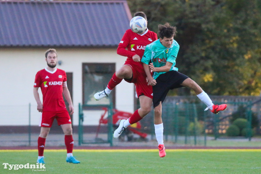 Klasa A: Tucholanka Kaemde Tuchola - Piaski Bydgoszcz 4:2 (2:2).