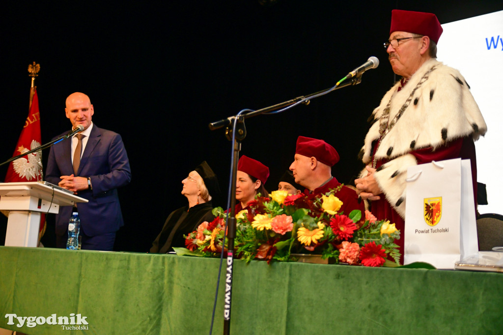 Inauguracja roku akademickiego Wyższej Szkoły Zarządzania Środowiskiem w Tucholi