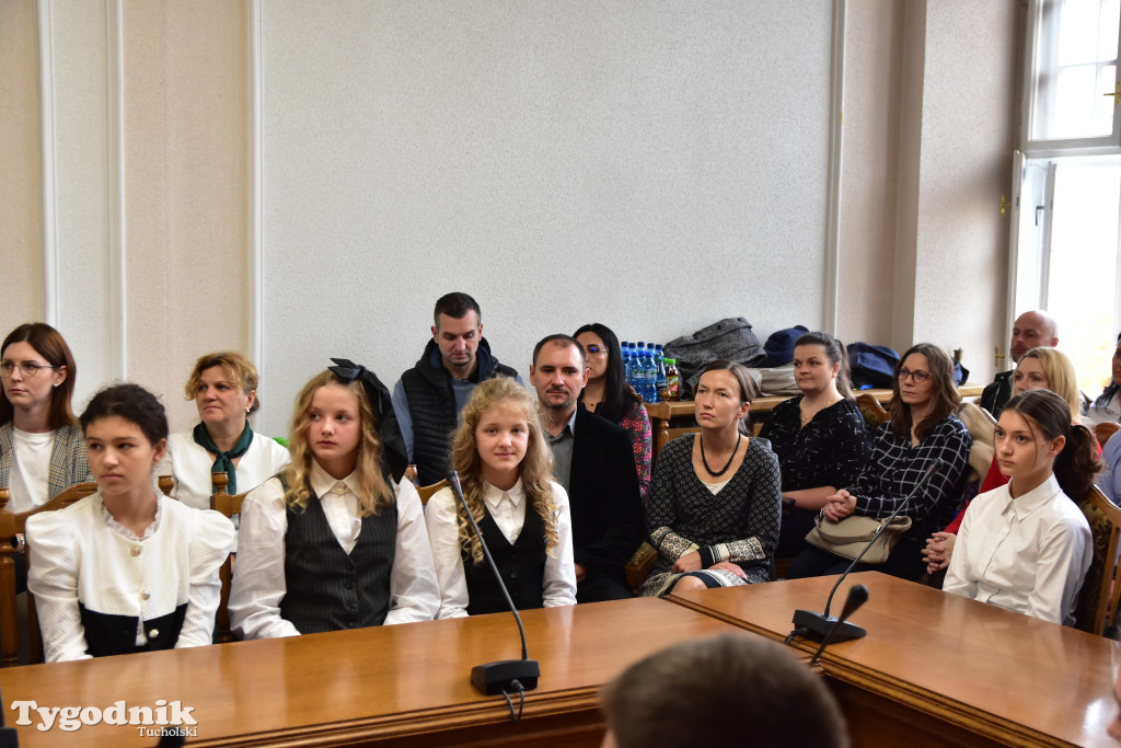 Tuchola: Rozdano stypendia burmistrza / LISTA WYRÓŻNIONYCH + ZDJĘCIA