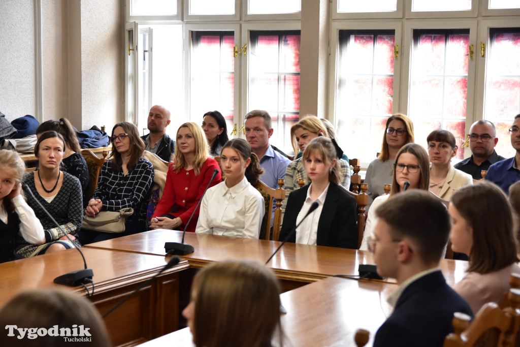 Tuchola: Rozdano stypendia burmistrza / LISTA WYRÓŻNIONYCH + ZDJĘCIA