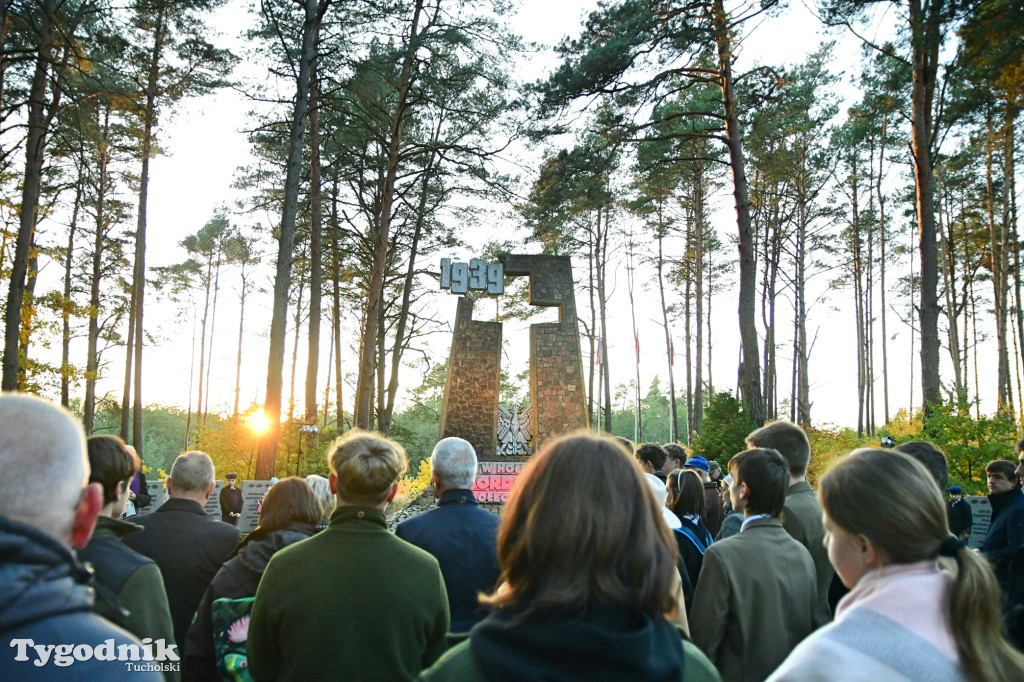 Tuchola: Spacer Pamięci - zaduszki patriotyczne (24.10)