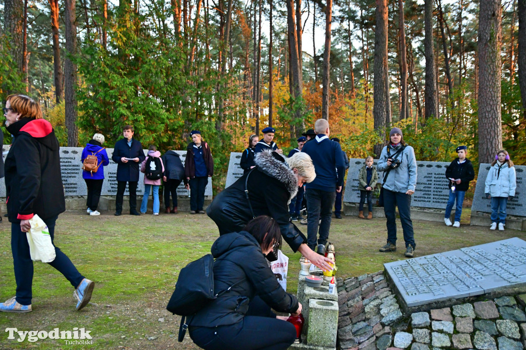 Tuchola: Spacer Pamięci - zaduszki patriotyczne (24.10)