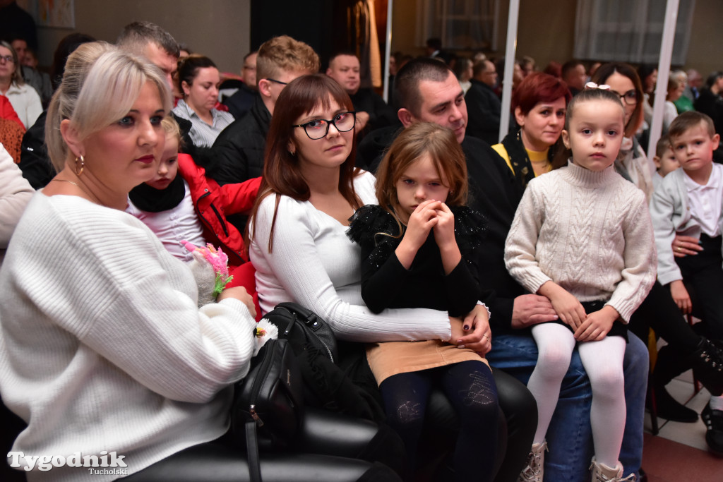 W Gostycynie na Święto Niepodległości były patriotyczne pieśni, prmocja gminy i gęsina / ZDJĘCIA