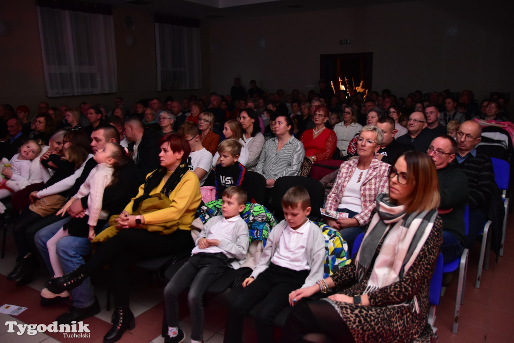 W Gostycynie na Święto Niepodległości były patriotyczne pieśni, prmocja gminy i gęsina / ZDJĘCIA