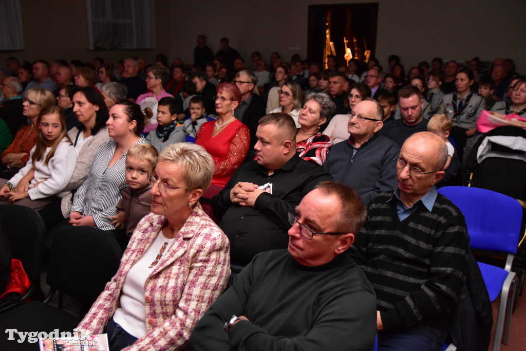 W Gostycynie na Święto Niepodległości były patriotyczne pieśni, prmocja gminy i gęsina / ZDJĘCIA