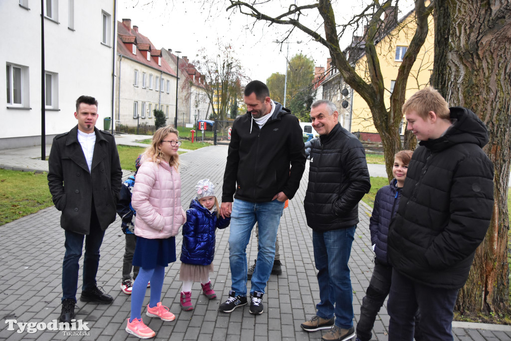 Nowe auto na wyposażeniu Placówek Opiekuńczo - Wychowawczych z Gostycyna i Żalna. Gdzie placówki zaplanowały swój wspólny wyjazd?