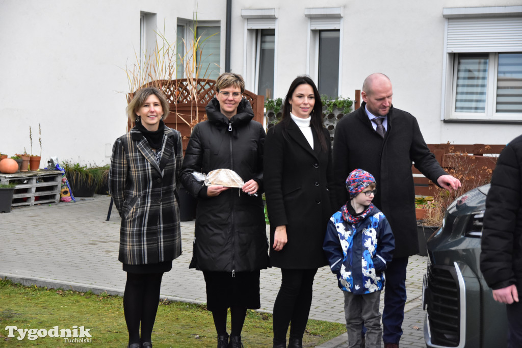 Nowe auto na wyposażeniu Placówek Opiekuńczo - Wychowawczych z Gostycyna i Żalna. Gdzie placówki zaplanowały swój wspólny wyjazd?