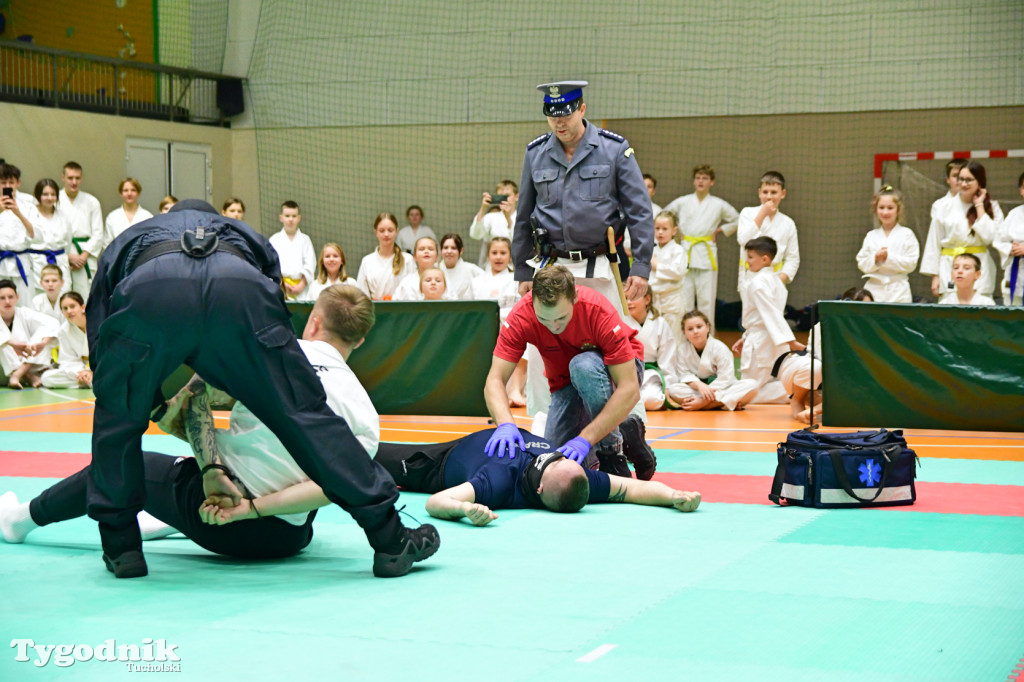 Zawody karate w Tucholi i 25-lecie Tomasza Krygowskiego