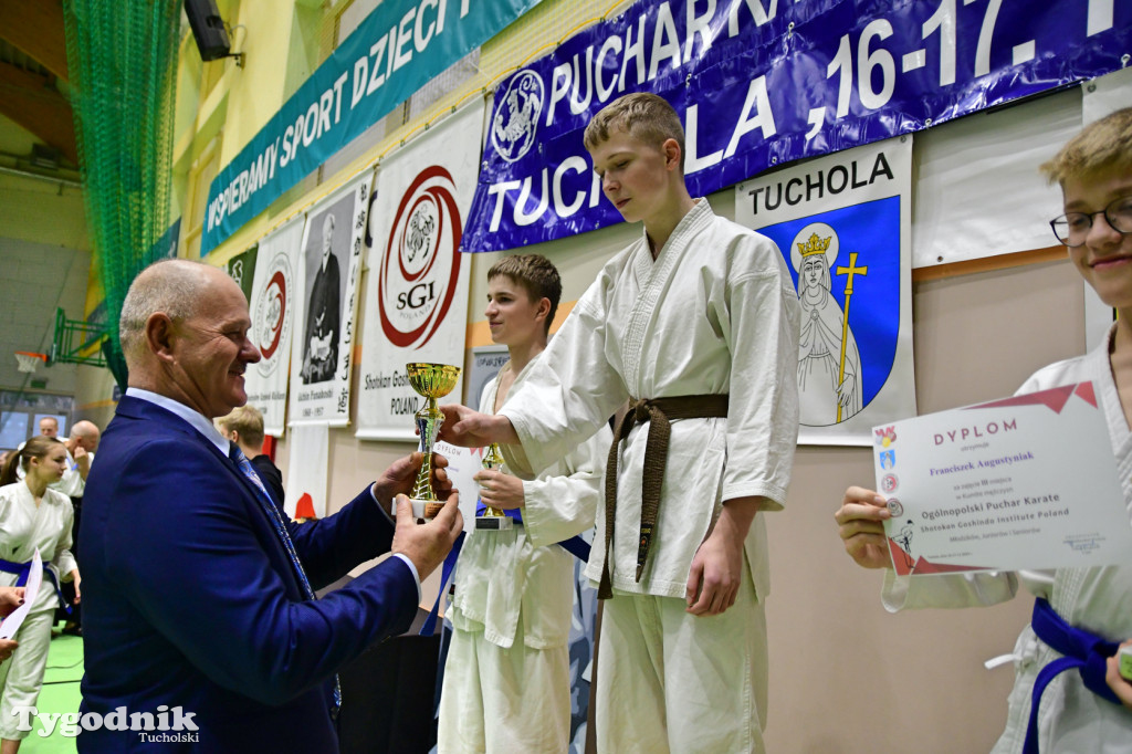 Zawody karate w Tucholi i 25-lecie Tomasza Krygowskiego