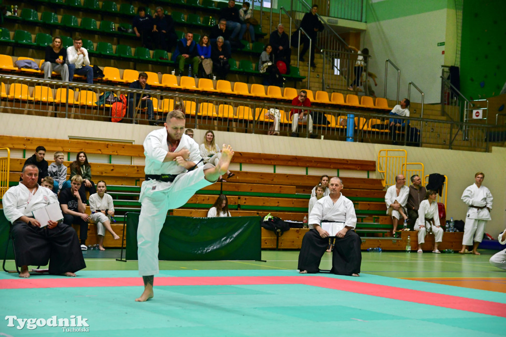 Zawody karate w Tucholi i 25-lecie Tomasza Krygowskiego