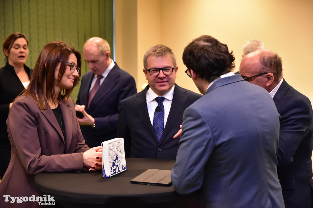 Jak żegnano Justynę Szulc dyrektorkę Powiatowej Stacji Sanitarno-Epidemiologicznej w Tucholi, która odchodzi na zasłużoną emeryturę? / FOTO