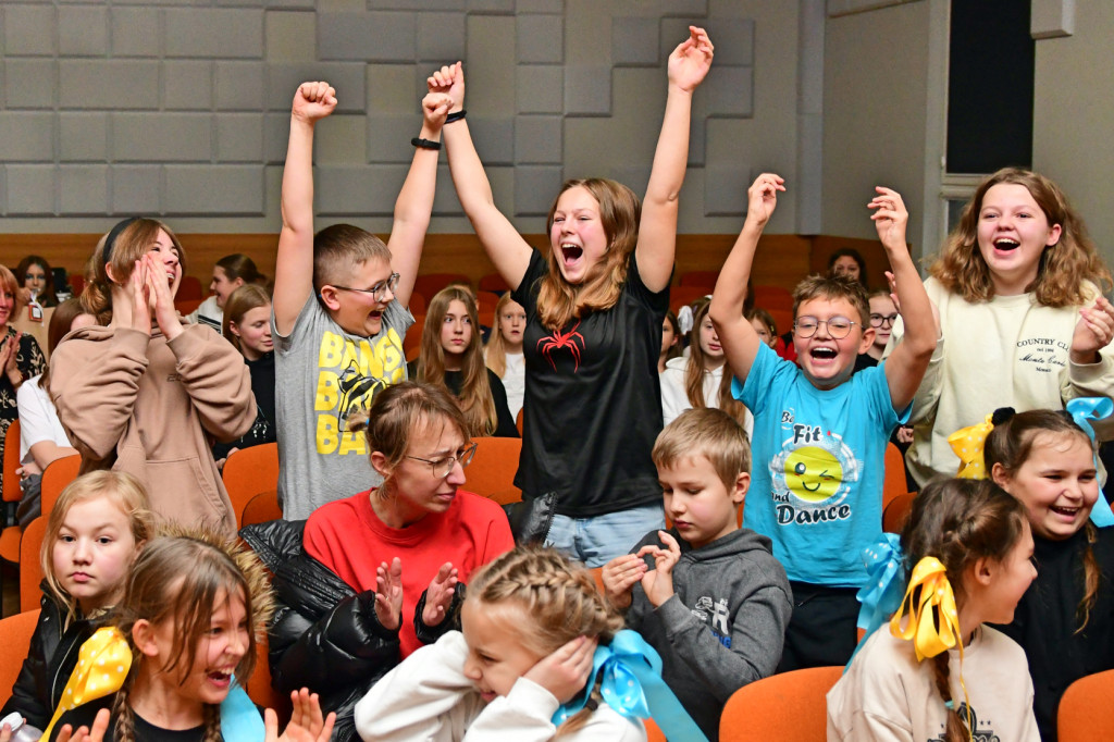 IV Powiatowy Konkurs Teatr Między Wierszami