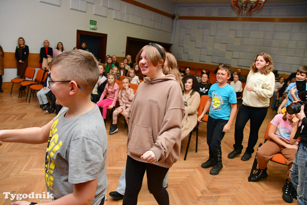 IV Powiatowy Konkurs Teatr Między Wierszami