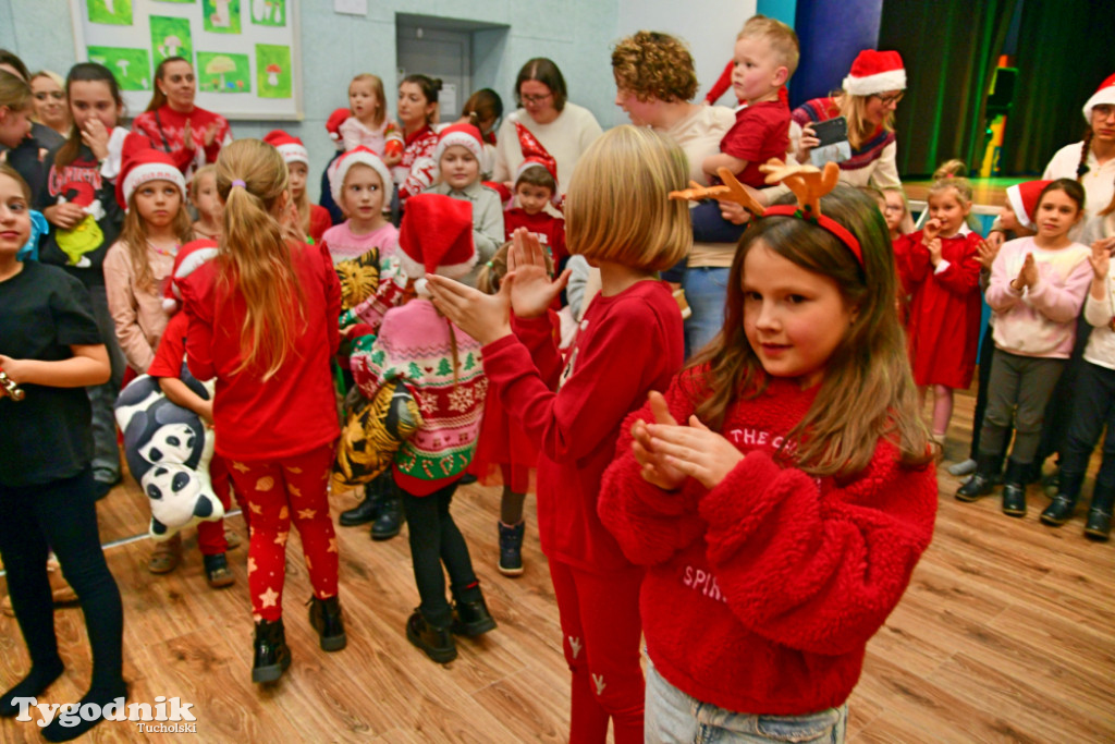 Mikołajki w Cekcynie. Wytańczyli przyjazd Mikołaja