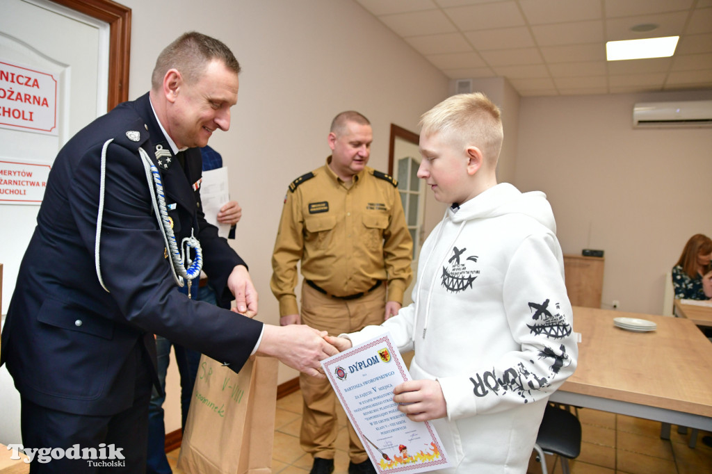 Powiat tucholski. Malują, jak \