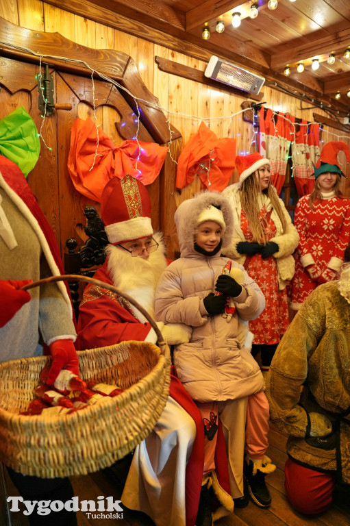 Domek Mikołaja i borowiackiego Gwizdora - Jarmark w Tucholi