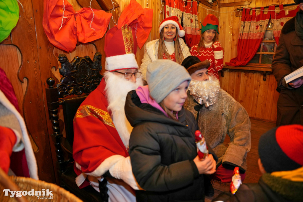 Domek Mikołaja i borowiackiego Gwizdora - Jarmark w Tucholi