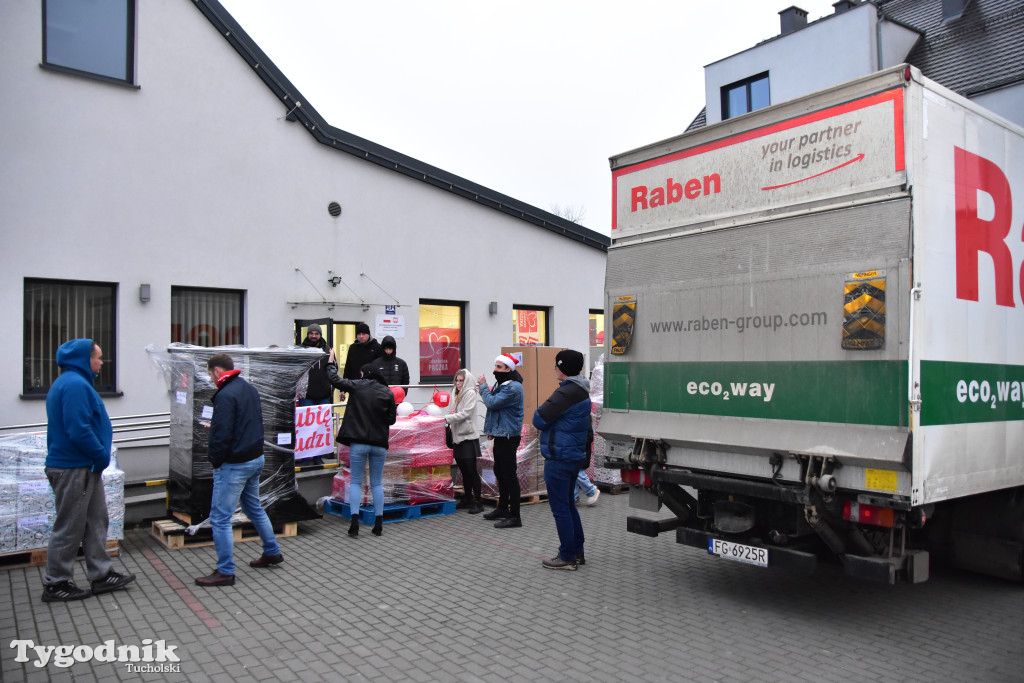 Finał Szlachetnej Paczki w powiecie tucholskim. Do ilu rodzin w tym roku dotarli wolontariusze? / ZDJĘCIA