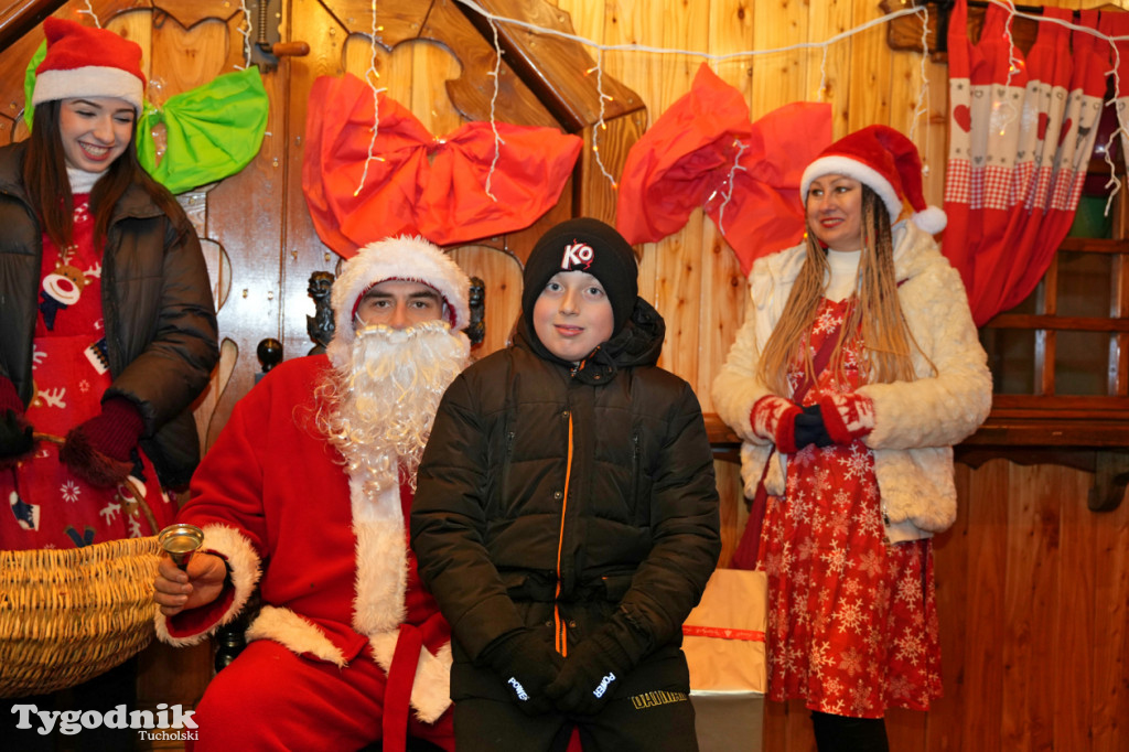 Domek Mikołaja i borowiackiego Gwizdora - Jarmark w Tucholi