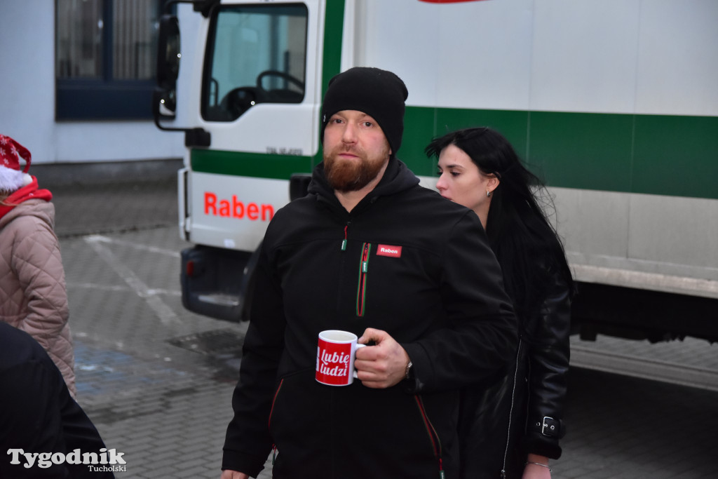 Finał Szlachetnej Paczki w powiecie tucholskim. Do ilu rodzin w tym roku dotarli wolontariusze? / ZDJĘCIA