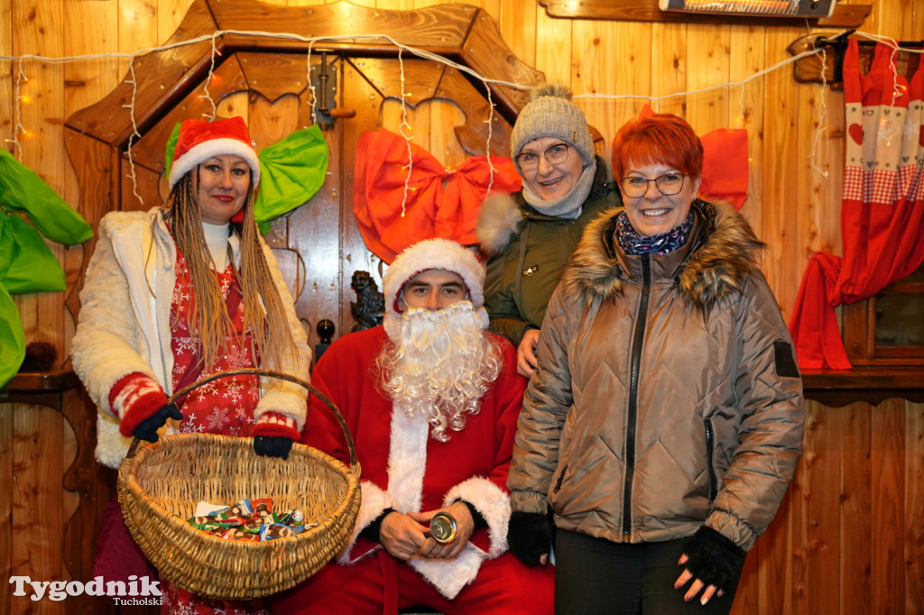 Domek Mikołaja i borowiackiego Gwizdora - Jarmark w Tucholi