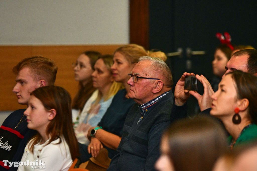  VIII Powiatowy konkurs śpiewania kolęd, pastorałek i piosenek świątecznych w języku obcym