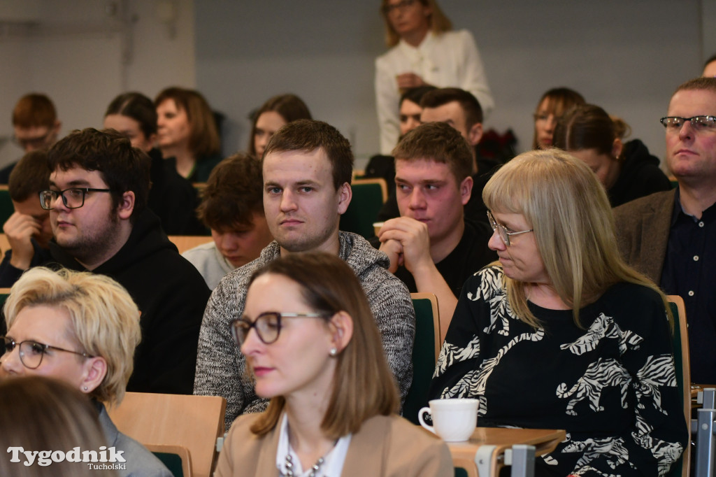 Konferencja Powiatowego Urzędu Pracy w Tucholi