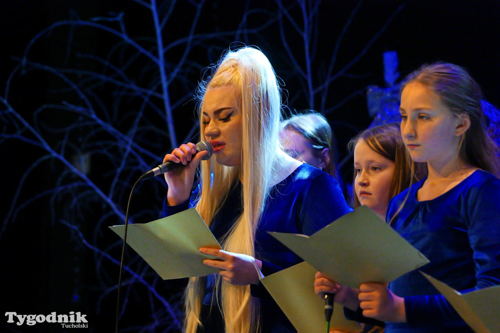 Koncert kolęd i pastorałek w Tucholi. Dziesiątki osób na scenie