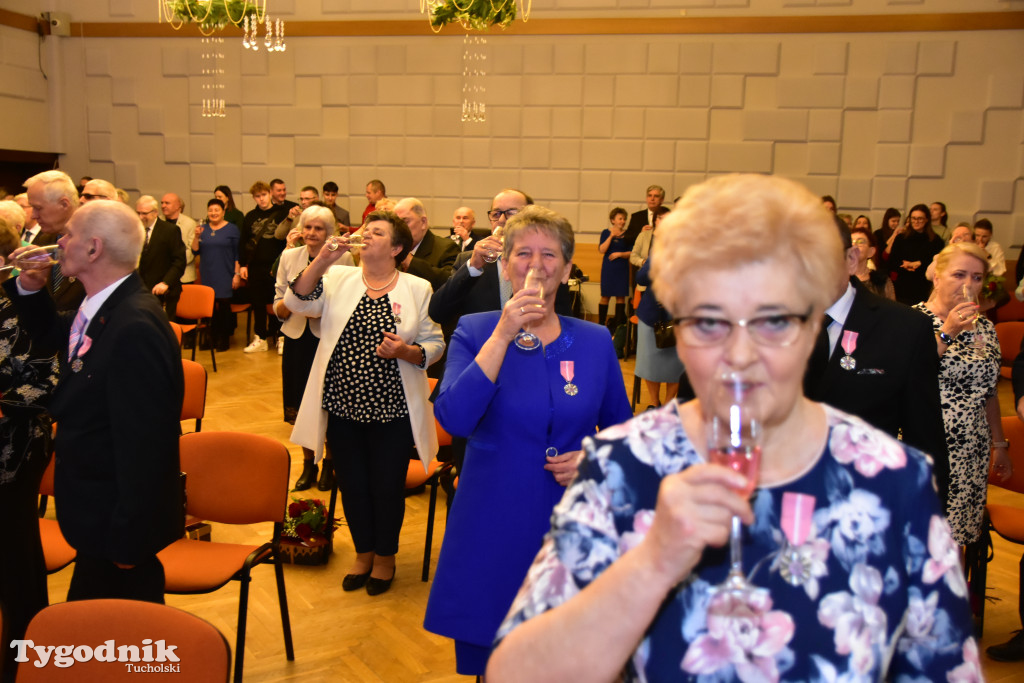 Tuchola: Złote, szmargadowe i diamentowe jubileusze małżeńskie / ZDJĘCIA