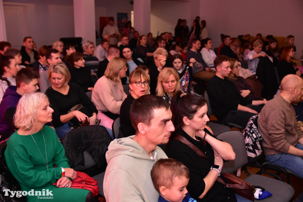 Finał WOŚP w Śliwicach: efektowne licytacje, nauka przez zabawę i światełko do nieba. Jaką kwotę zgromadził śliwicki sztab? / ZDJECIA