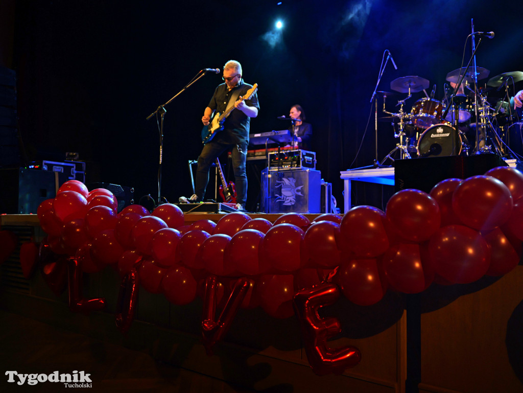 Żuki w Tucholskim Ośrodku Kultury - koncert na walentynki 2025