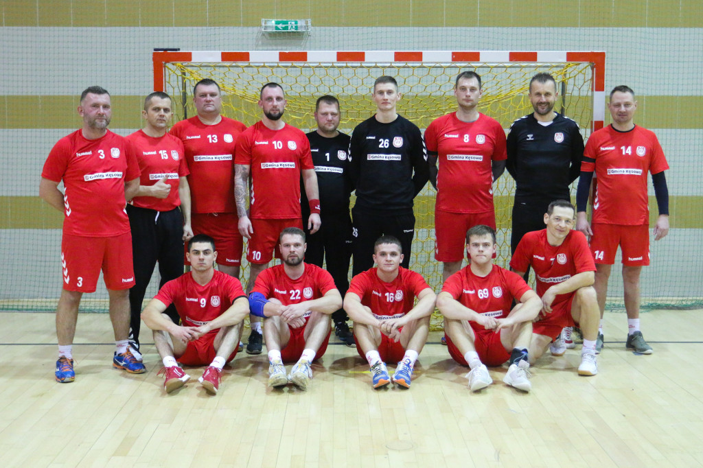 Piłka ręczna: MKS Handball Czersk - LKS Kęsowo 43:25 (22:13)