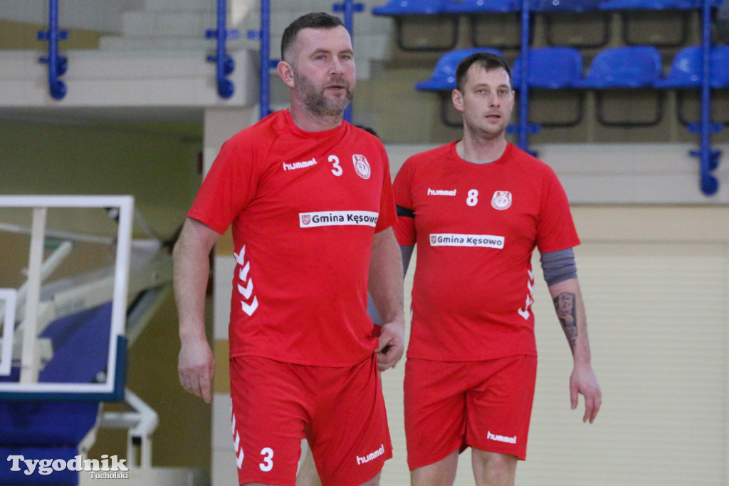 Piłka ręczna: MKS Handball Czersk - LKS Kęsowo 43:25 (22:13)