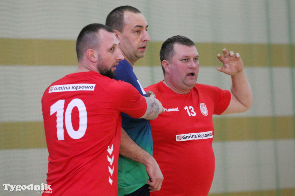 Piłka ręczna: MKS Handball Czersk - LKS Kęsowo 43:25 (22:13)