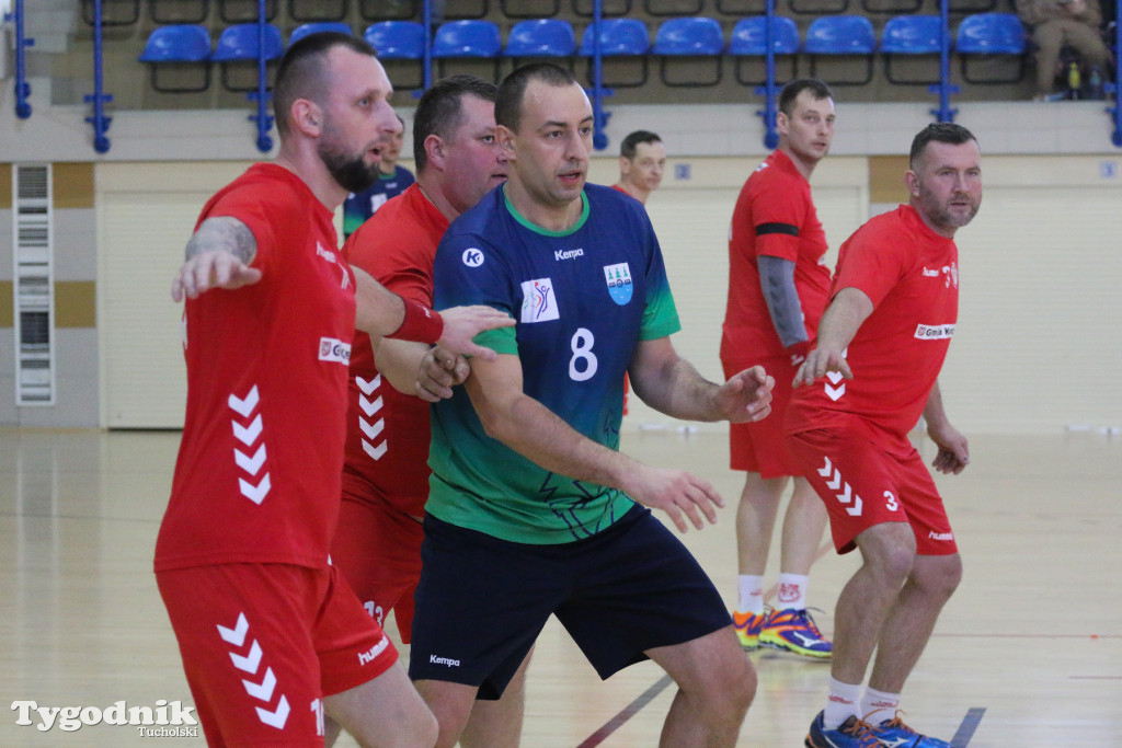 Piłka ręczna: MKS Handball Czersk - LKS Kęsowo 43:25 (22:13)