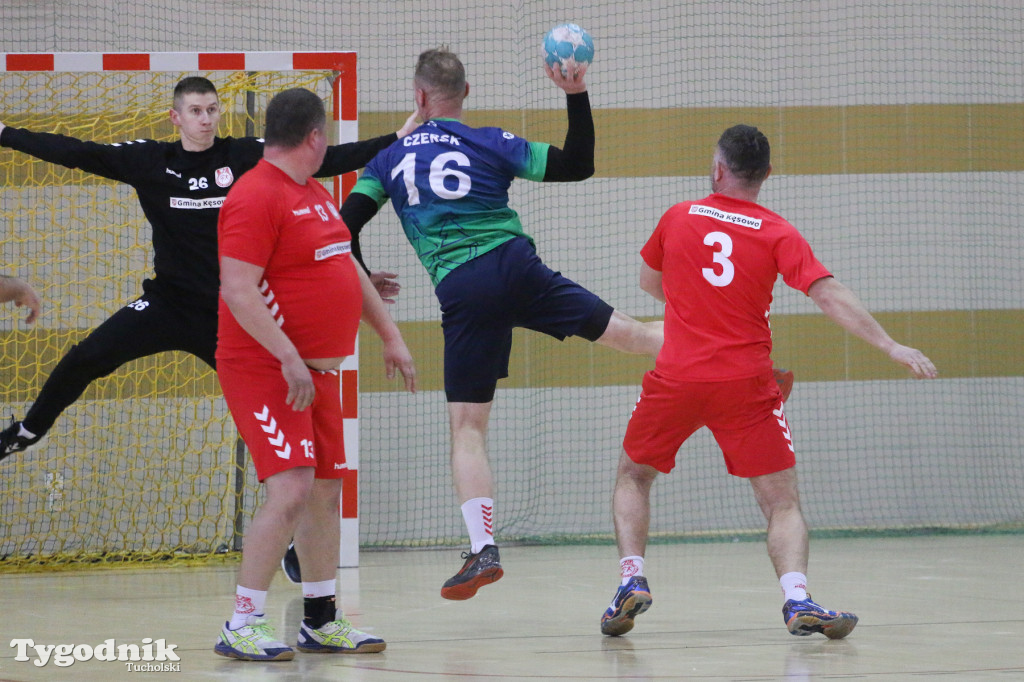 Piłka ręczna: MKS Handball Czersk - LKS Kęsowo 43:25 (22:13)