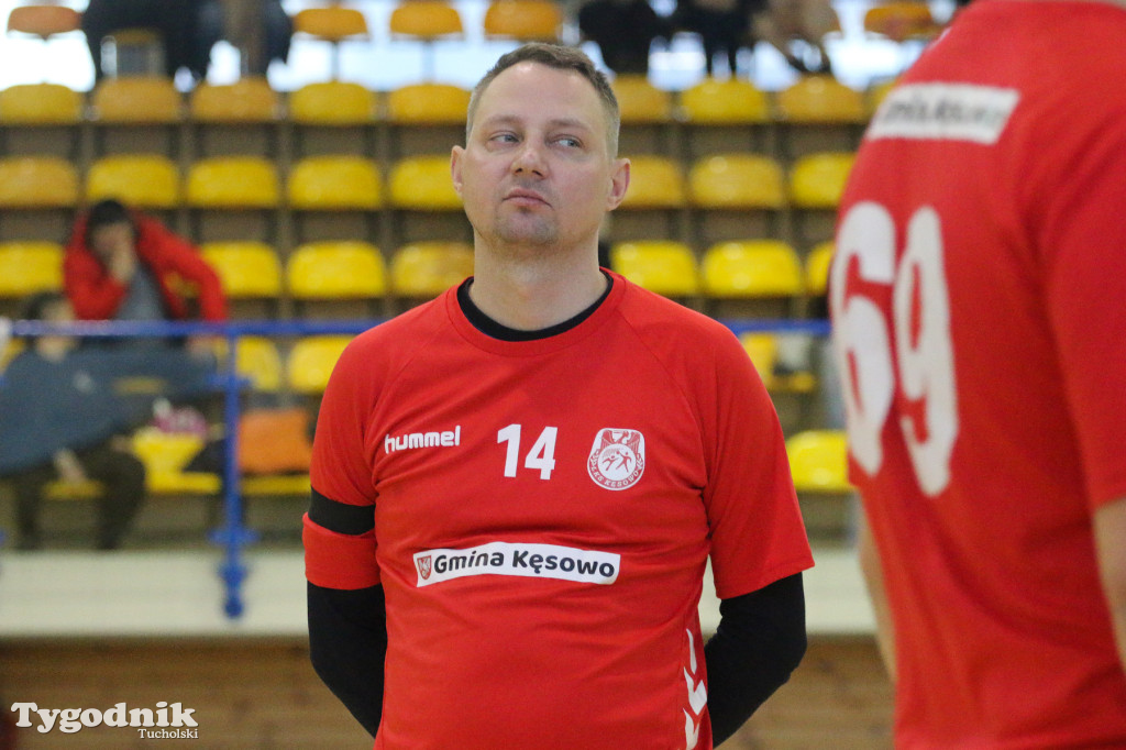 Piłka ręczna: MKS Handball Czersk - LKS Kęsowo 43:25 (22:13)