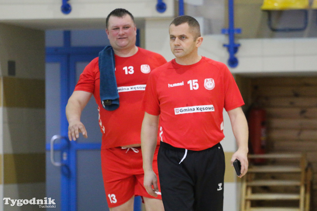 Piłka ręczna: MKS Handball Czersk - LKS Kęsowo 43:25 (22:13)