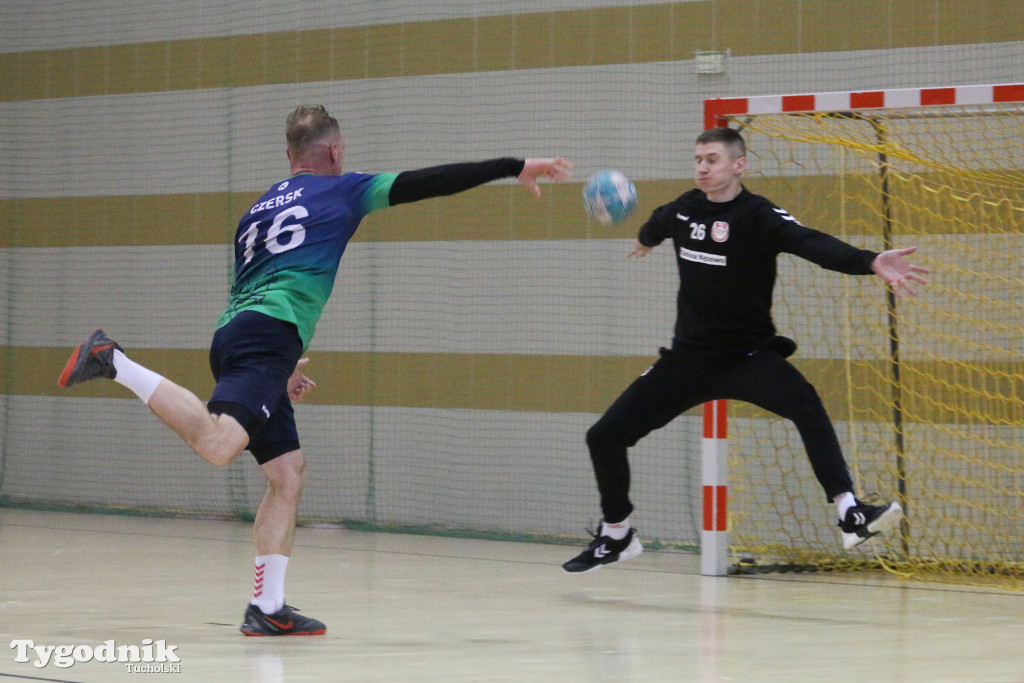 Piłka ręczna: MKS Handball Czersk - LKS Kęsowo 43:25 (22:13)