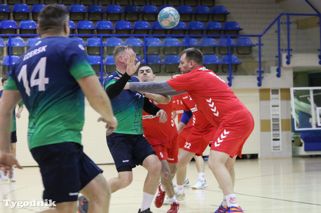 Piłka ręczna: MKS Handball Czersk - LKS Kęsowo 43:25 (22:13)