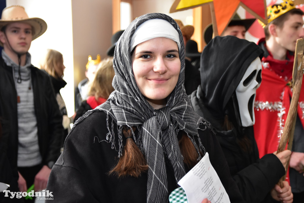 Tucholskimi ulicami przeszedł barwny korowód kolędników! Do łask powraca dawna tradycja?