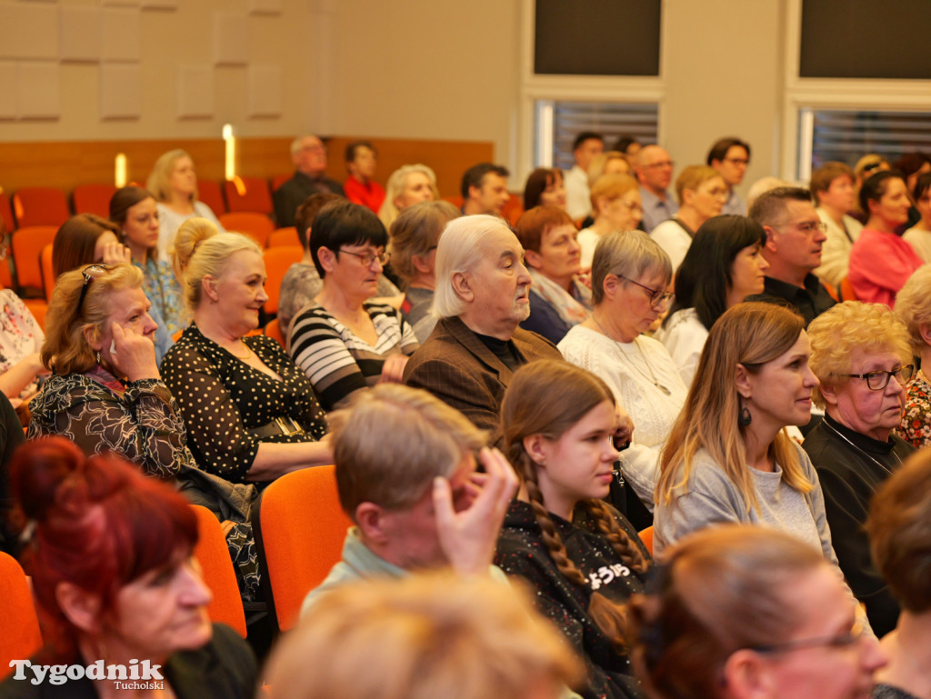 Tucholski Chór Gospel AVE na Dzień Kobiet