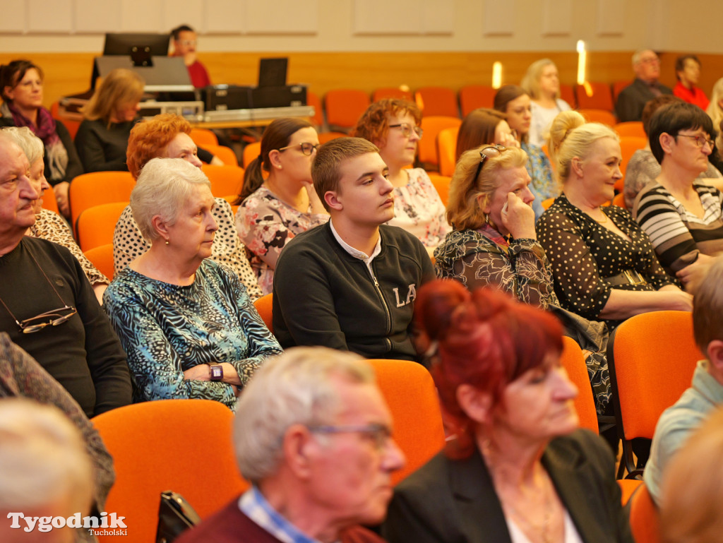 Tucholski Chór Gospel AVE na Dzień Kobiet